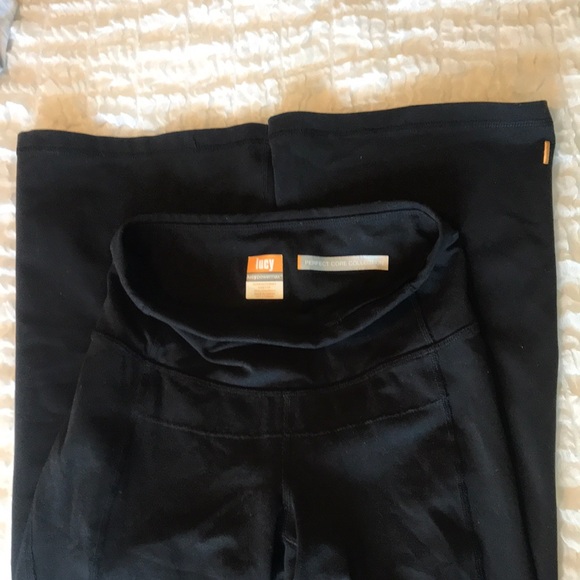 Lucy Pants - Lucy bootcut yoga pants